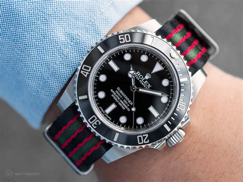 rolex submariner on wrist nato